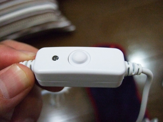 ホットアイピロー　USB Eye Warmerのリモコン