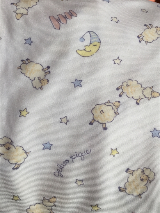 ジェラートピケの福袋に入っていたセットアップ薄手のパジャマの柄が羊で可愛い